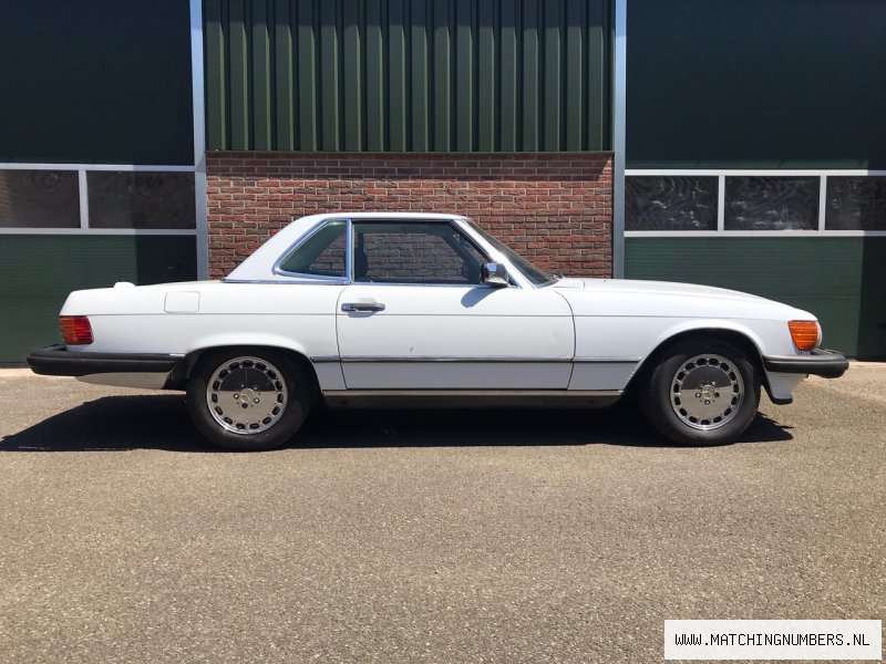 1986 - Mercedes Benz 560 SL Cabriolet (R107)