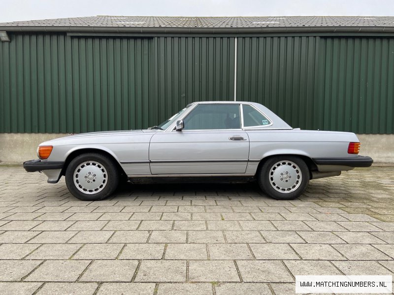 1987 - Mercedes Benz 560 SL Cabriolet Astral Silver Metallic (R107)