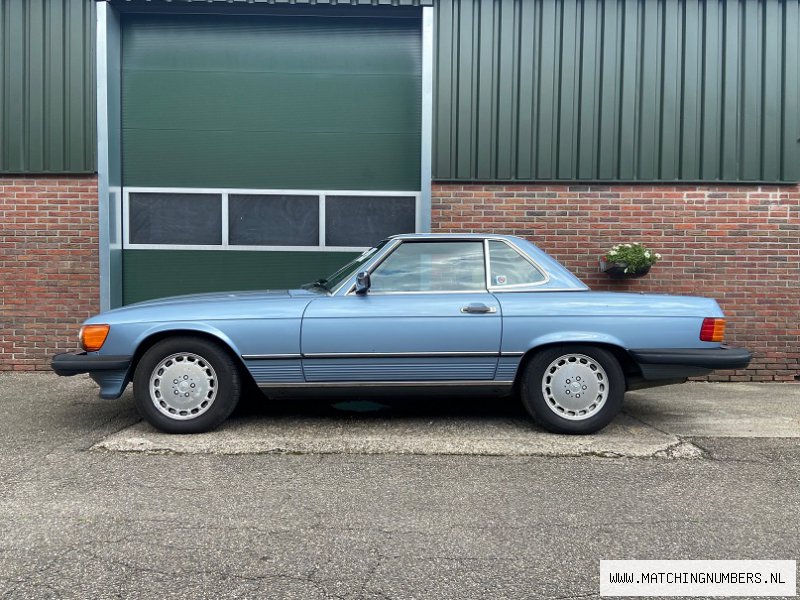 1989 - Mercedes Benz 560 SL Cabriolet Diamantblue Metallic (R107)