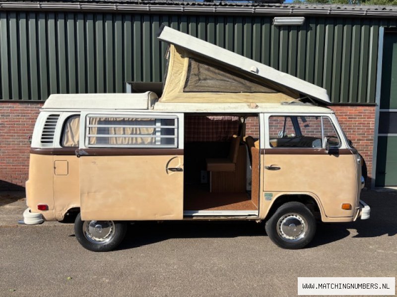 1973 - Volkswagen T2 Westfalia Camper Brown/White
