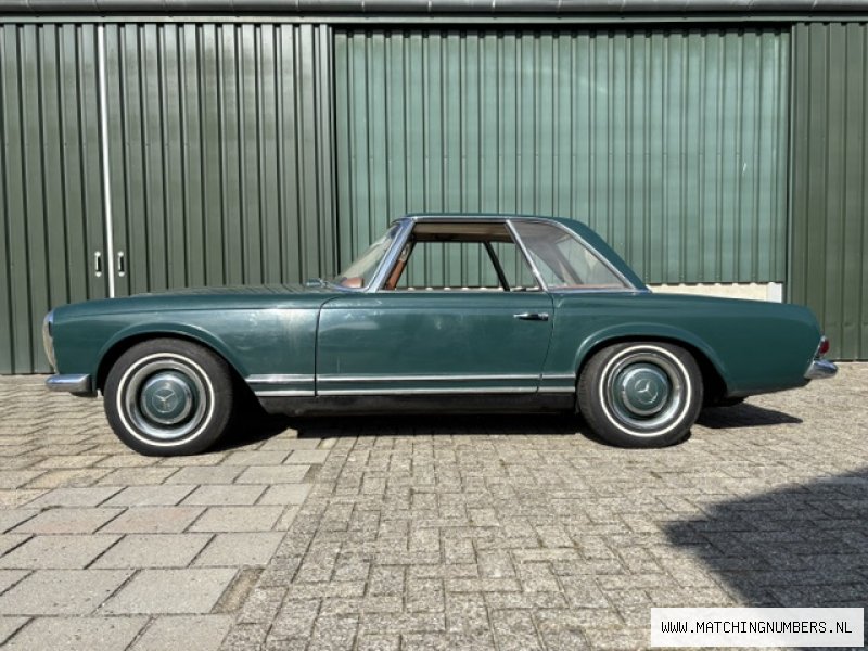 1963 - Mercedes 230 SL Pagode Cabriolet Dark Green (W113)