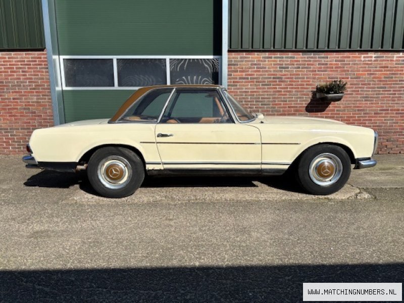 1966 - Mercedes Benz 230 SL Pagode Cabriolet Light Ivory  EURO (W113)
